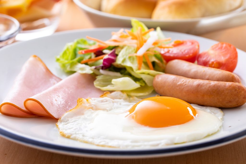 大腸がんになったら食べてはいけないものとは?生活習慣から手術後の注意点まで徹底解説