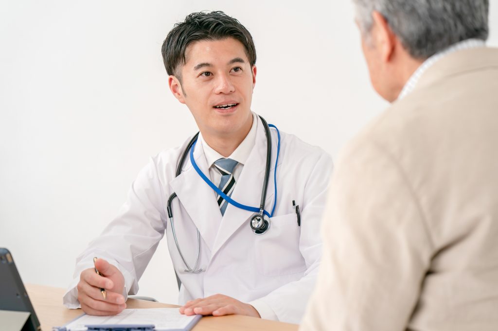 前立腺がんの余命・生存率とは？ステージ別の特徴と進行スピード・治療法を解説